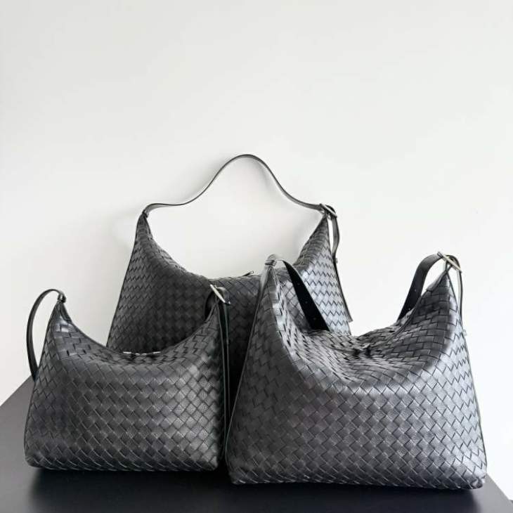 Picture of Bottega Veneta Handbags _SKUfw198954953fw